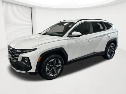 White Pearl 2026 Hyundai TUCSON SEL