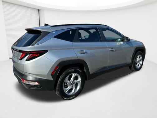 Shimmering Silver 2024 Hyundai TUCSON SEL