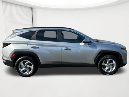 Shimmering Silver 2024 Hyundai TUCSON SEL