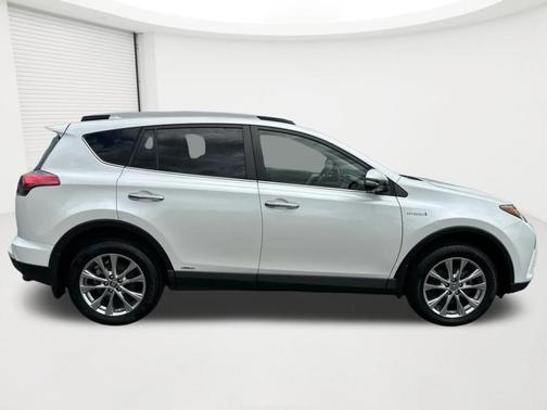Blizzard Pearl 2018 Toyota RAV4 Hybrid Limited