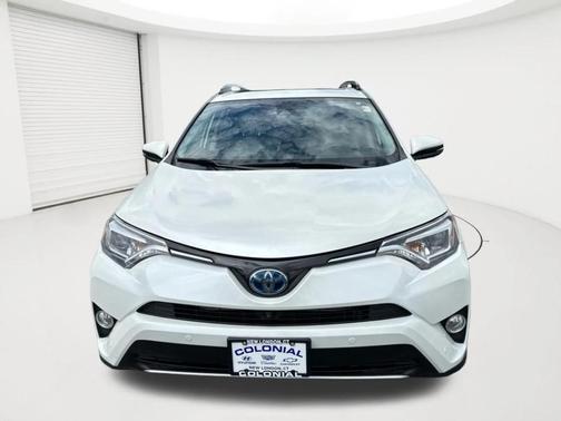 Blizzard Pearl 2018 Toyota RAV4 Hybrid Limited