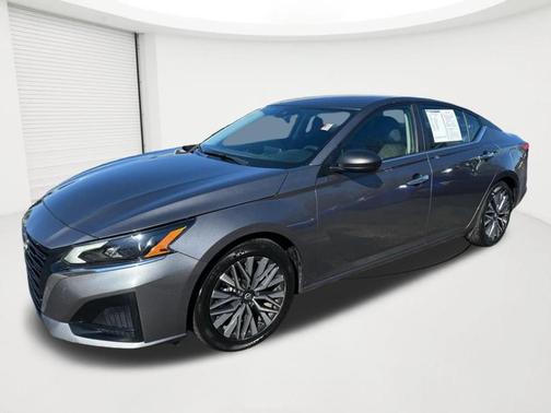 Gun Metallic 2024 Nissan Altima 2.5 SV