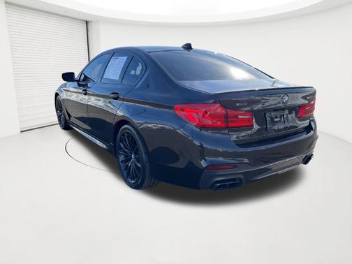 Black Sapphire Metallic 2020 BMW M550 i xDrive