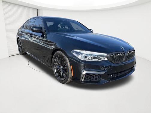 Black Sapphire Metallic 2020 BMW M550 i xDrive