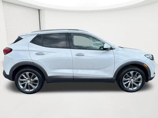White Frost Tri-Coat 2022 Buick Encore GX Essence