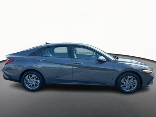 Gray 2024 Hyundai ELANTRA SEL