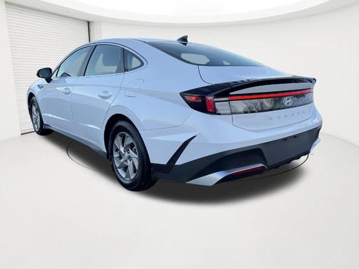White 2025 Hyundai SONATA SE