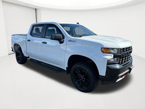 Summit White 2021 Chevrolet Silverado 1500 Custom Trail Boss