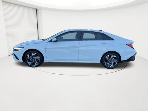 White 2025 Hyundai ELANTRA HEV Limited