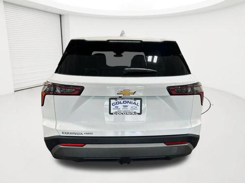 Summit White 2026 Chevrolet Equinox LT
