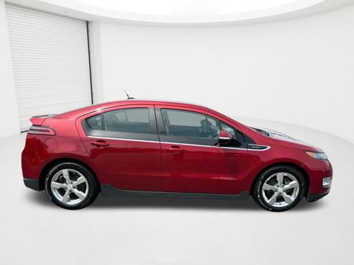 Crystal Red Tintcoat 2014 Chevrolet Volt Base