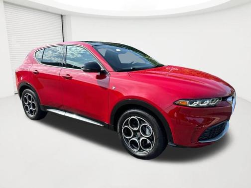 Rosso 2024 Alfa Romeo Tonale Ti