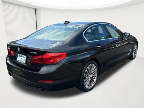 Black Sapphire Metallic 2017 BMW 540 i xDrive