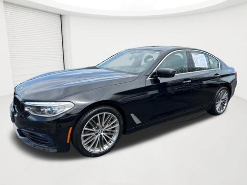 Black Sapphire Metallic 2017 BMW 540 i xDrive