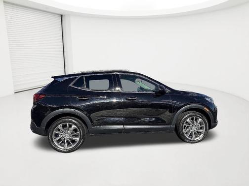 Ebony Twilight Metallic 2022 Buick Encore GX Essence