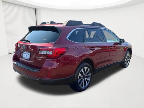 Venetian Red Pearl 2017 Subaru Outback 3.6R Limited