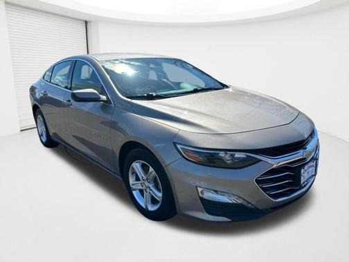 Mineral Gray Metallic 2023 Chevrolet Malibu LT