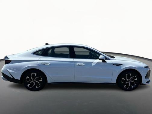 White 2024 Hyundai SONATA SEL