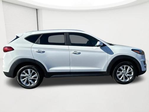 Winter White 2020 Hyundai TUCSON Value