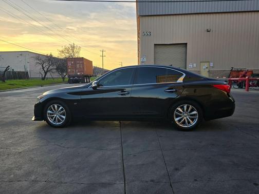 2014 INFINITI Q50 Premium