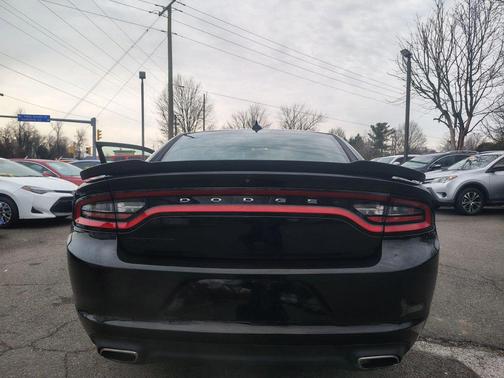 2016 Dodge Charger SXT