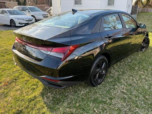 2021 Hyundai ELANTRA SEL