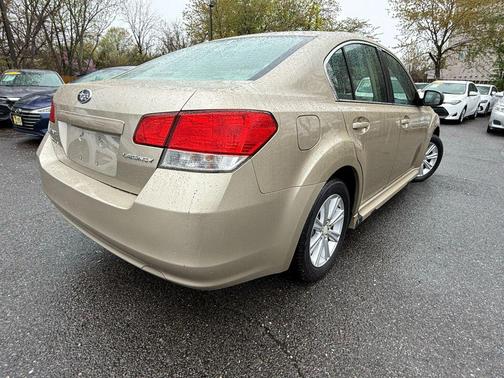 2010 Subaru Legacy Premium