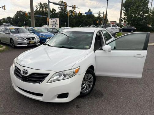 2010 Toyota Camry LE