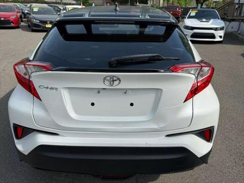 2018 Toyota C-HR XLE Premium