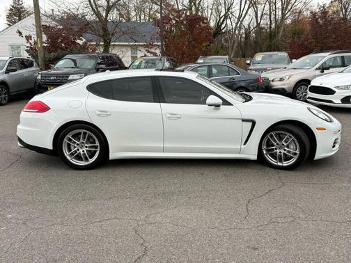 2014 Porsche Panamera 4
