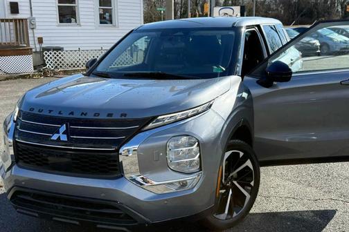 2022 Mitsubishi Outlander SE Launch Edition S-AWC