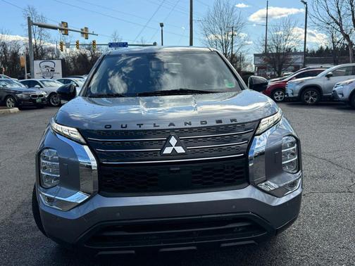 2022 Mitsubishi Outlander SE Launch Edition S-AWC