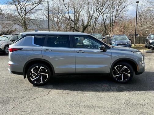 2022 Mitsubishi Outlander SE Launch Edition S-AWC