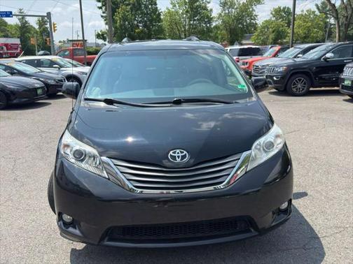 2013 Toyota Sienna XLE