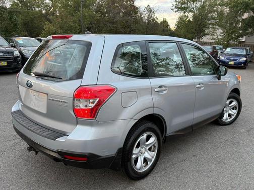 2014 Subaru Forester 2.5i