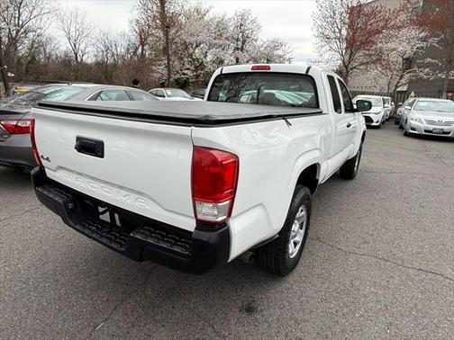 2017 Toyota Tacoma SR5