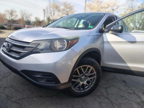 Silver 2014 Honda CR-V LX