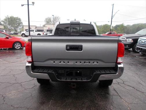 2017 Toyota Tacoma SR5