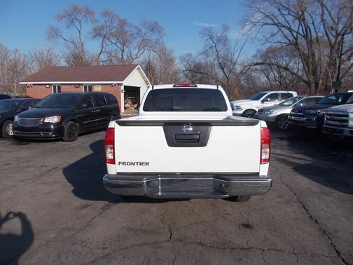2015 Nissan Frontier S