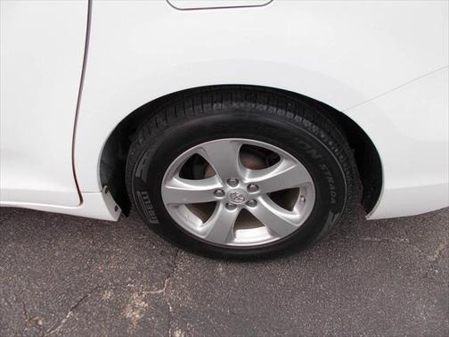 2012 Toyota Sienna LE