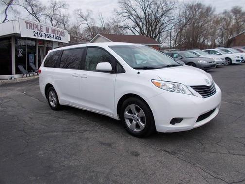 2012 Toyota Sienna LE