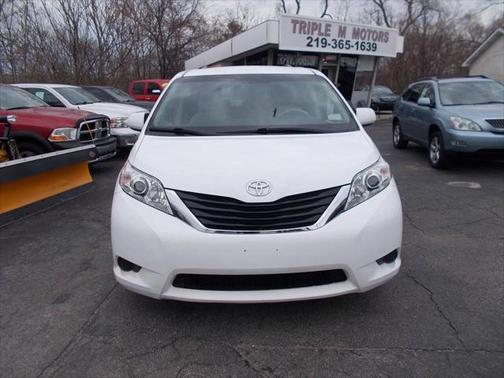2012 Toyota Sienna LE