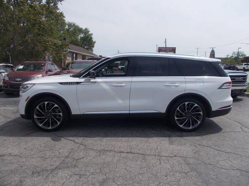 White 2020 Lincoln Aviator Reserve AWD