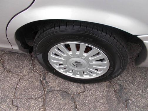 2007 Mercury Grand Marquis LS 4dr Sedan