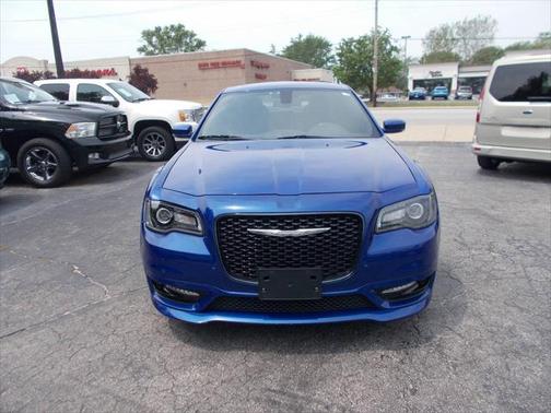 2018 Chrysler 300 S