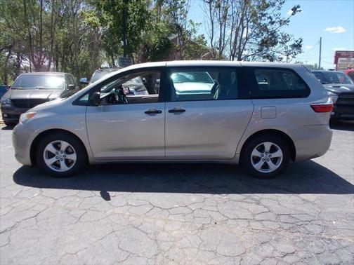 2015 Toyota Sienna L