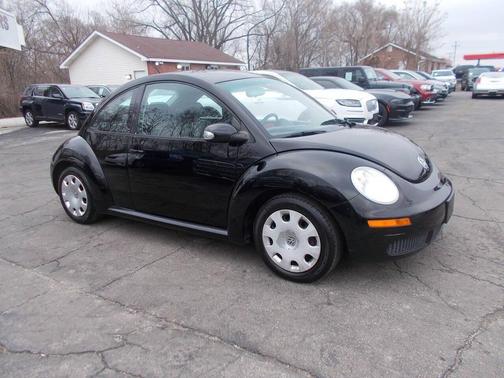 2010 Volkswagen New Beetle Final Edition
