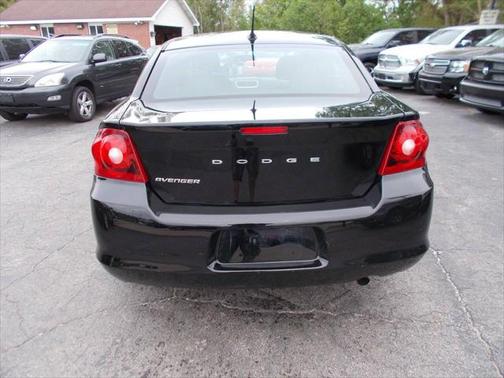 2014 Dodge Avenger SE 4dr Sedan