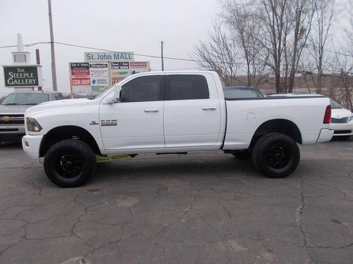 2018 RAM 2500 Big Horn Crew Cab 4x4 6'4' Box