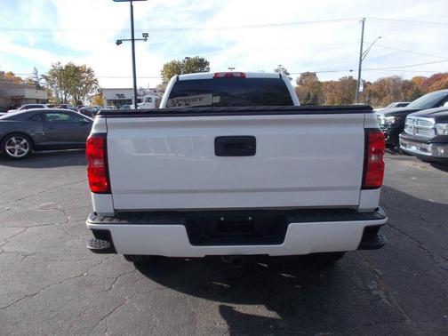 2018 Chevrolet Silverado 1500 2LT